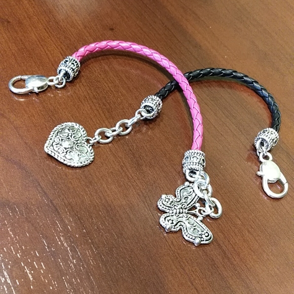 Avon charm bracelets - Picture 5 of 5